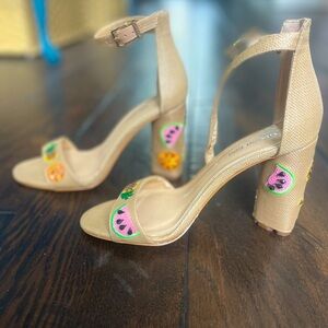 Gianni Bini embroidered block heels fruit nude Sz 7M used good condition beaded